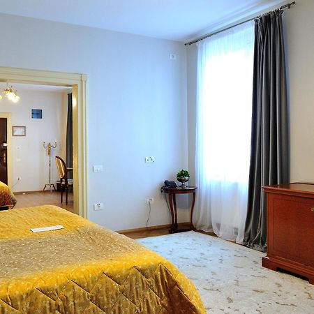 Safrano Palace Brasov Bagian luar foto