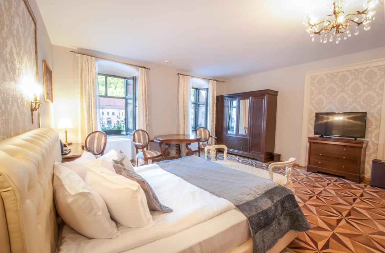 Safrano Palace Brasov Bagian luar foto