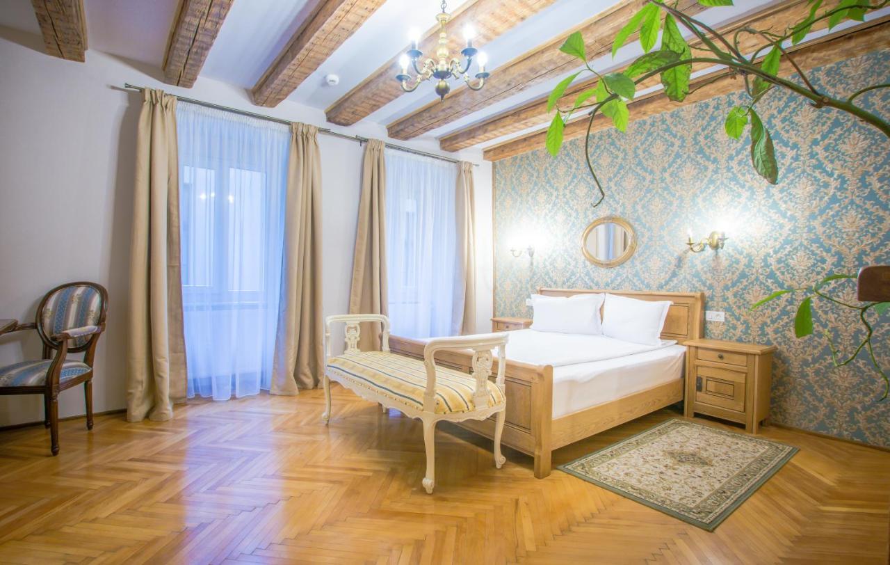 Safrano Palace Brasov Bagian luar foto