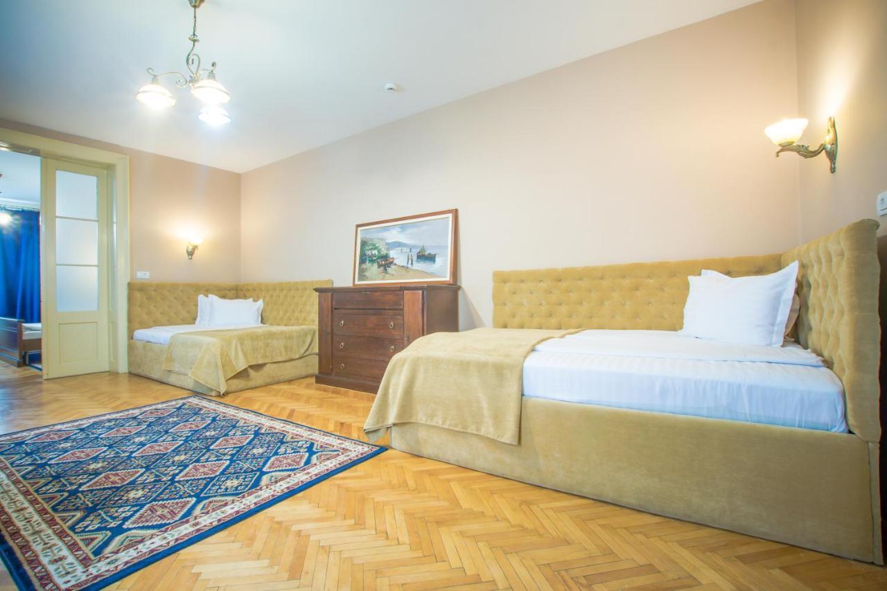 Safrano Palace Brasov Bagian luar foto