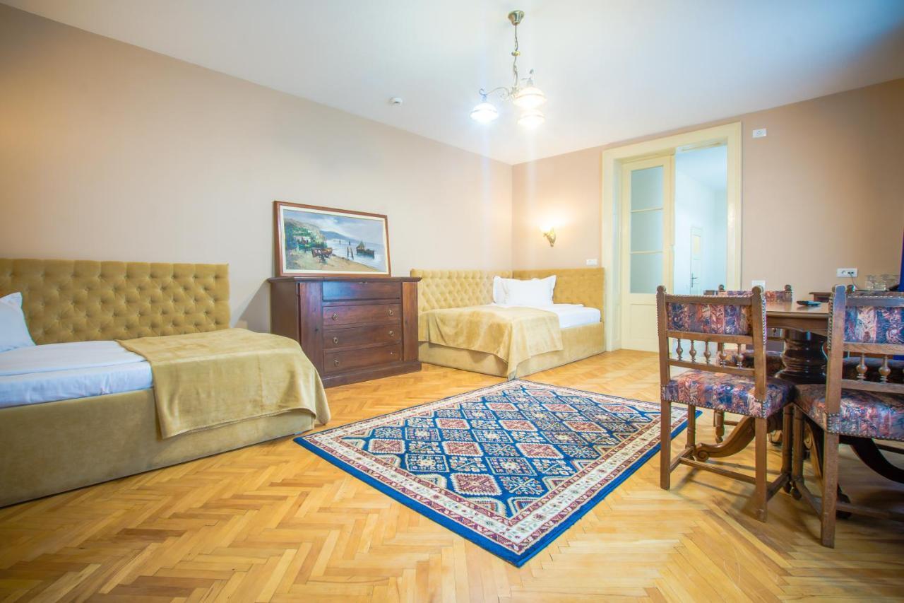 Safrano Palace Brasov Bagian luar foto