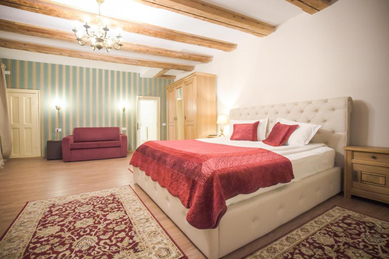 Safrano Palace Brasov Bagian luar foto
