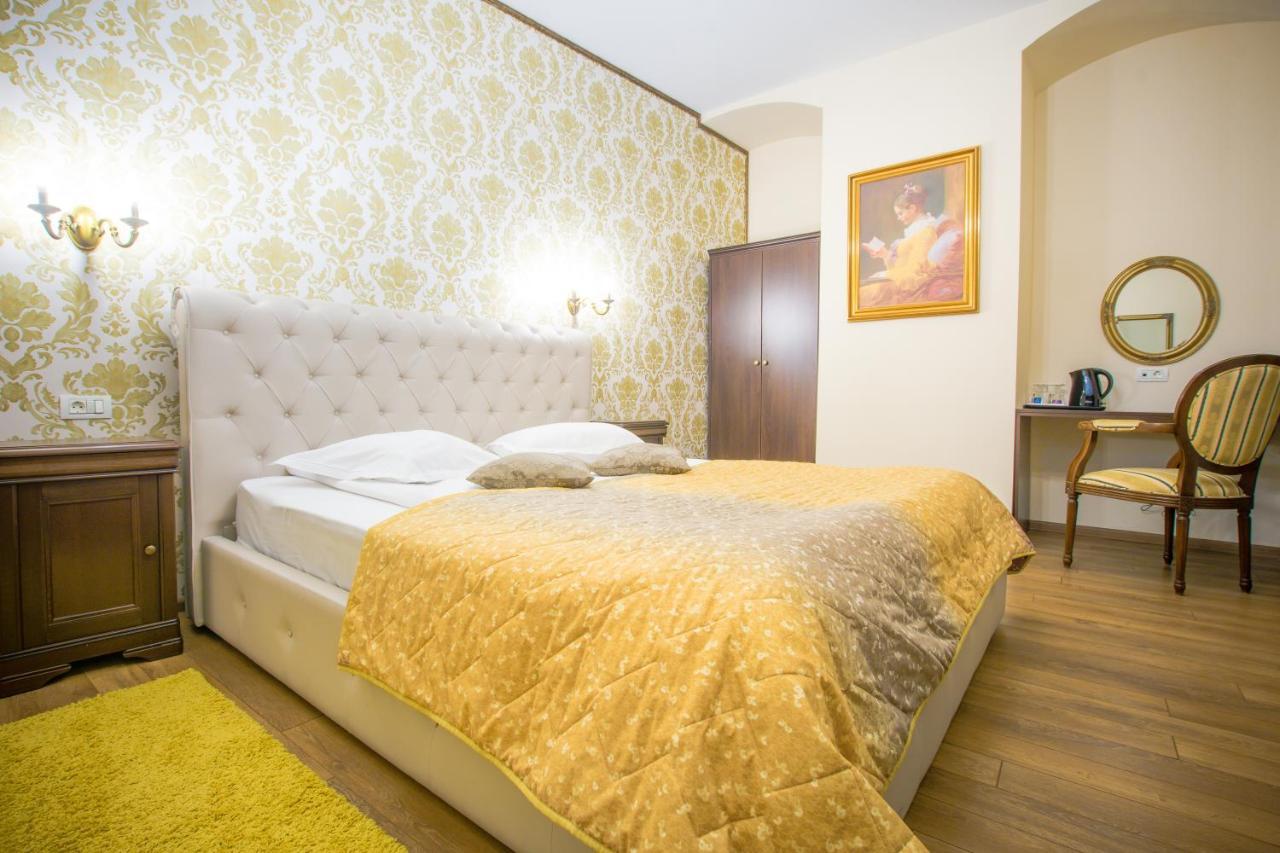 Safrano Palace Brasov Bagian luar foto