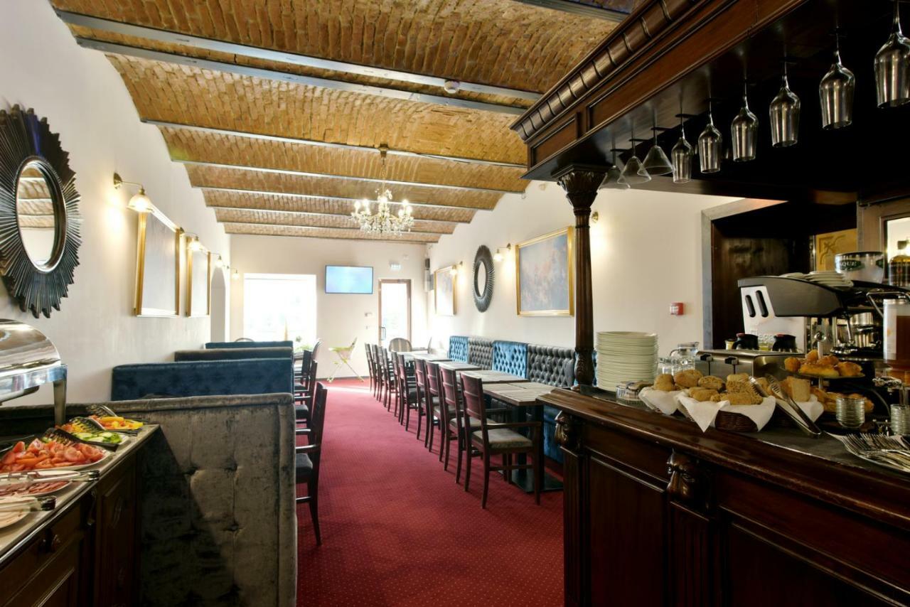 Safrano Palace Brasov Bagian luar foto